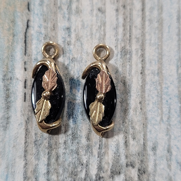 10k Onyx Two little Charms For Earrings. - Picture 2 of 9
